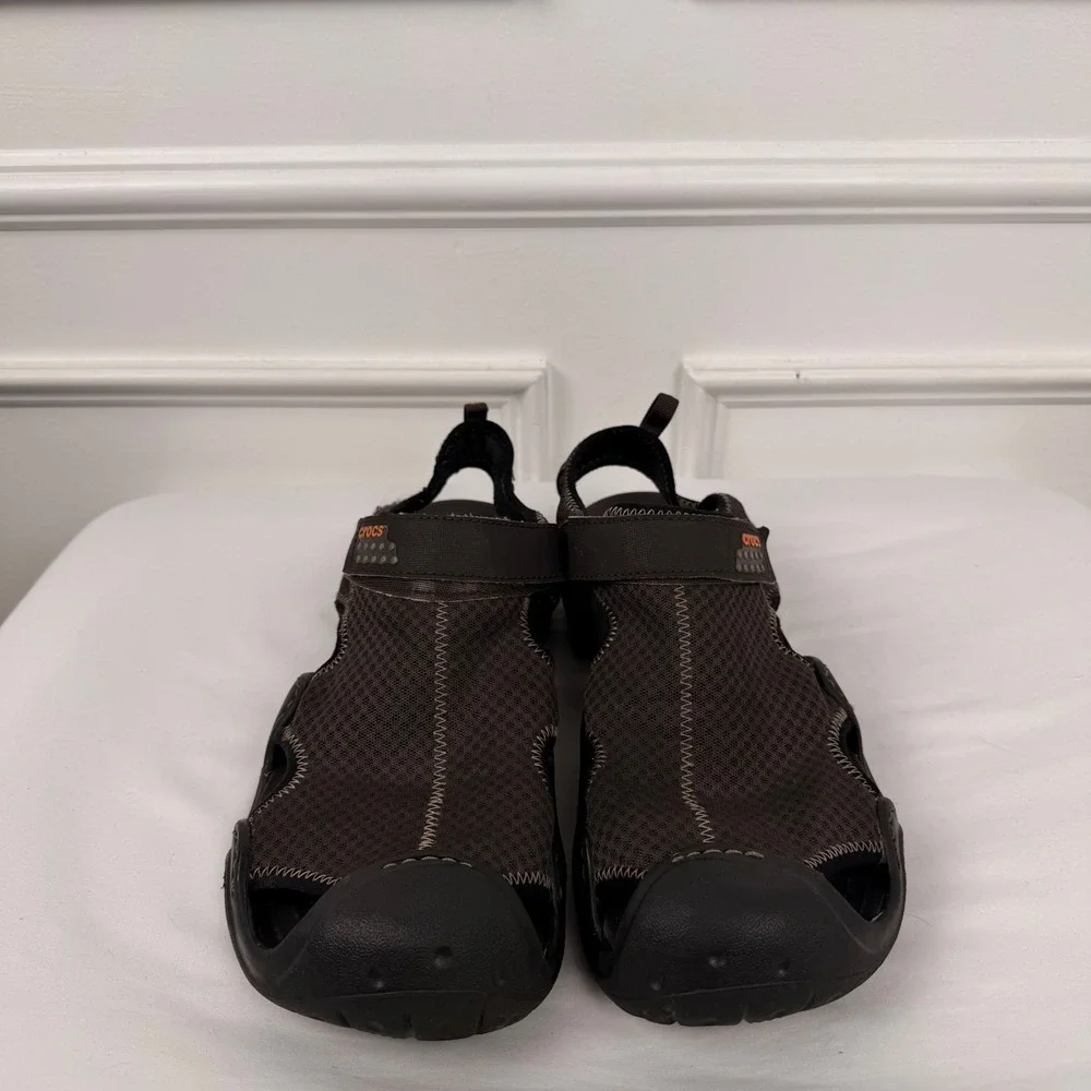 Crocs Swiftwater Mesh Sandals Mens 13 Brown Black Water Shoes Hiking 15041
